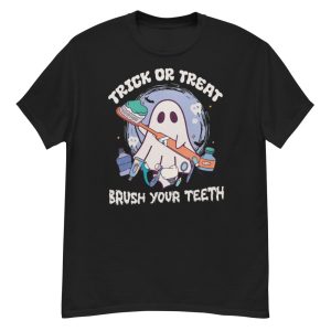 Trick Or Treat Brush Your Teeth Halloween Dentist T-Shirt - G500 Men’s Classic T-Shirt