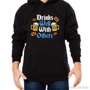 Funny Oktoberfest Shirt Drinks Well With Gift Others T-Shirt - Men Black Hoodie