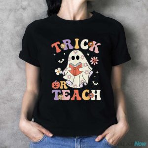 Groovy Teacher Halloween Trick Or Teach Retro Floral Ghost Shirt - Ladies T-Shirt