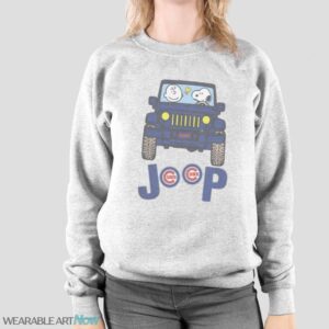 Chicago Cubs Snoopy And Charlie Brown Driving Jeep T-Shirt Hoodie Sweatshirt - Sport Grey Sweatshirt