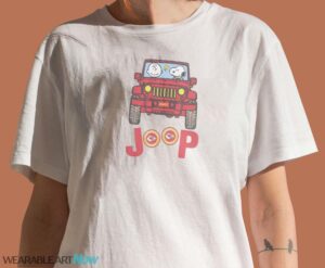 Kansas City Chiefs Snoopy And Charlie Brown Driving Jeep T-Shirt Hoodie Sweatshirt - Women T-Shirt