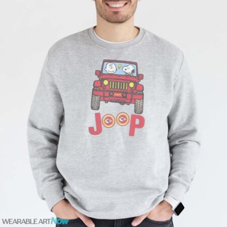 Kansas City Chiefs Snoopy And Charlie Brown Driving Jeep T-Shirt Hoodie Sweatshirt - Grey Sweatshirt