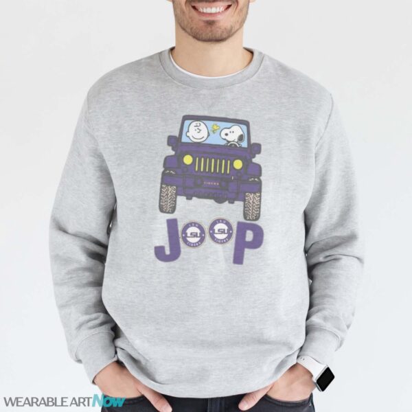 Lsu Tigers Snoopy And Charlie Brown Driving Jeep T-Shirt Hoodie Sweatshirt - Grey Sweatshirt