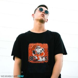 Cincinnati Bengals Football Mix Snoopy T-shirt - G500 Gildan T-Shirt