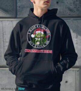 Green Cat With Santa Hat I Hate Everybody But I Love Cincinnati Reds Christmas T-shirt - Men Black Hoodie