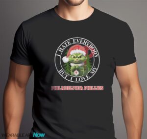 Green Cat With Santa Hat I Hate Everybody But I Love Philadelphia Phillies Christmas T-shirt - Men Black T-Shirt