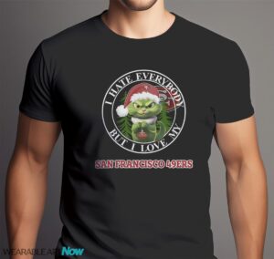 Green Cat With Santa Hat I Hate Everybody But I Love San Francisco 49ers Christmas T-shirt - Men Black T-Shirt