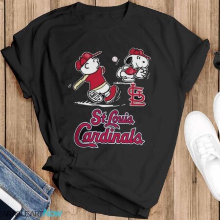 Peanuts Charlie Brown And Snoopy Playing Baseball St. Louis Cardinals - Black T-Shirt