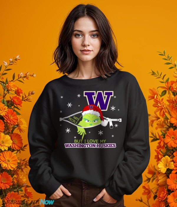 The Grinch I Hate People But I Love Washington Huskies Christmas T-shirt - 1 Girl Black Swearshirt