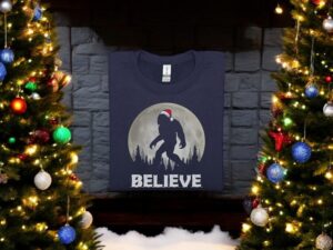 Believe, Bigfoot Sasquatch Christmas Sweatshirt Product Photo 2