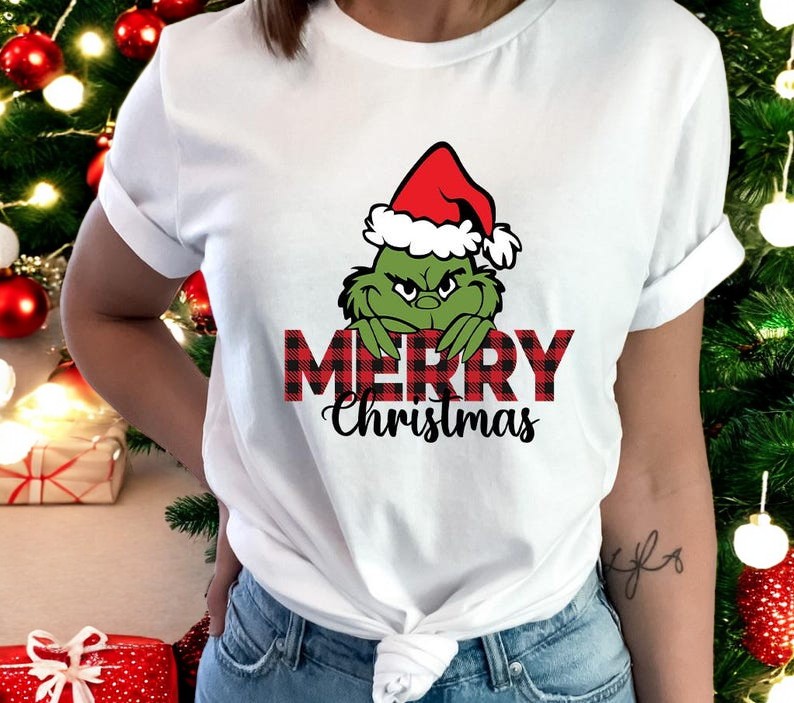 Chic Winter the grinch Christmas Sweatshirts Product Photo 2