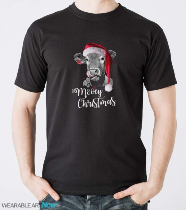 Christmas Cow with Santa Hat Shirt - Men T-Shirt