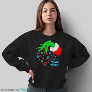 Grinch Hand Holding Stethoscope Social Worker Christmas Shirt - Sweatshirt