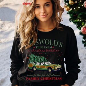 Griswold Christmas Tree Farm Merry Christmas Sweatshirt Product Photo 2