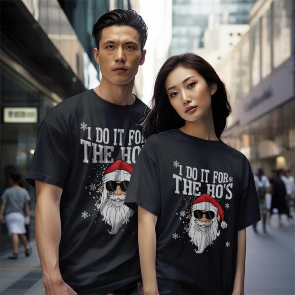 I Do It For The HOs Funny Christmas Santa Claus Essential T-Shirt Product Photo 1