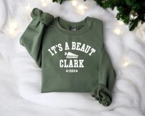 It's A Beaut Clark, Griswold Christmas Sweatshirts Product Photo 3