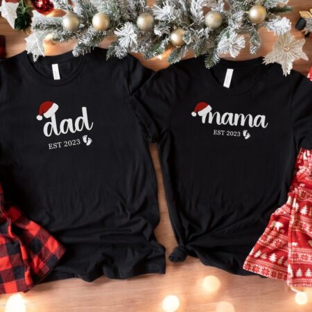 Mom And Dad Couple Matching Christmas Shirt Product Photo 1