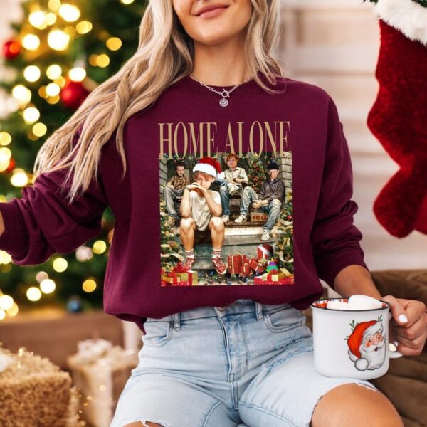 Thug Life Home Alone Christmas Sweatshirt Product Photo 1