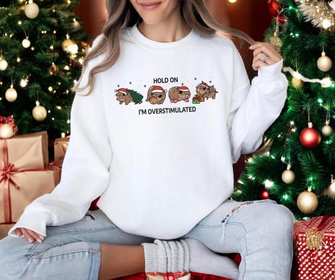 Trendy Moo Deng Christmas Sweatshirt Product Photo 2