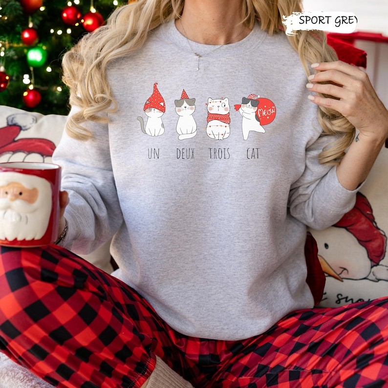 Un Deux Trois Cat Christmas Sweatshirt Product Photo 2