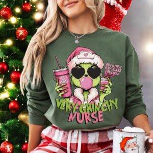 very Grinchy nurse Christmas Sweatshirt Product Photo 2