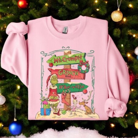 Whoville Mt Crumpit Vintage Xmas Christmas Sweatshirt Product Photo 1