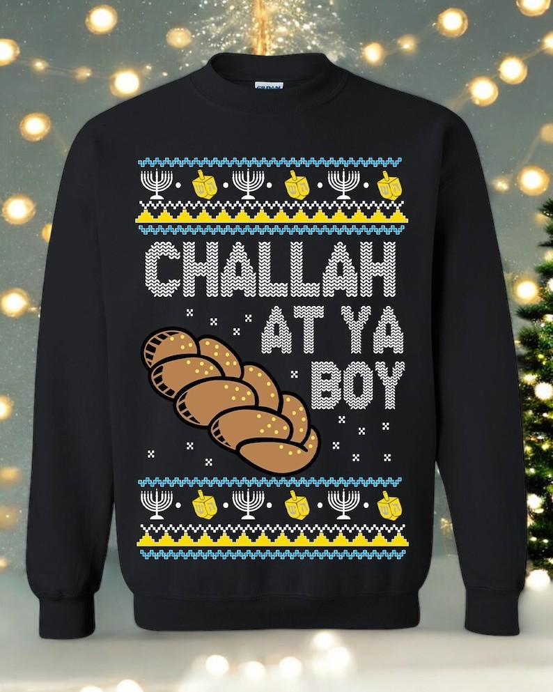 Oncoast Hanukah Challah At Ya Boy Christmas Sweater Sweatshirt Product Photo 2