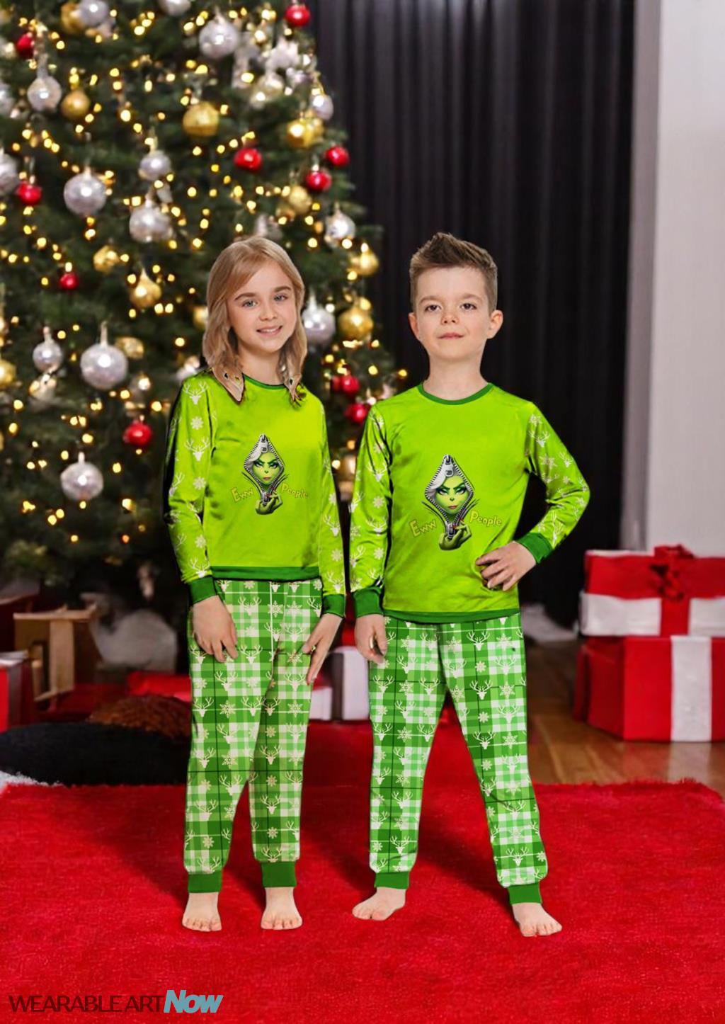 Grinch Girl Ew People Christmas Pajamas Set Product Photo 4