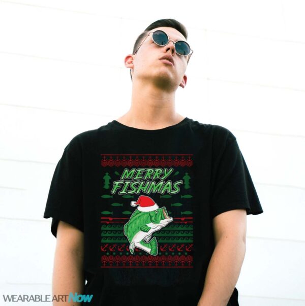Merry Fishmas Christmas Fishing' Men's T-Shirt Product Photo 1