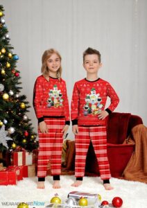 Snoopy And Friends Funny Christmas Pajamas Set Gift Family - Snoopy And Friends Funny Christmas Pajamas Set Gift Family