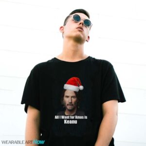 All I Want for Christmas is Keanu Reeves Funny Unisex - G500 Gildan T-Shirt