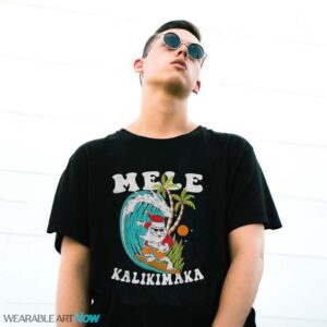 Mele Kalikimaka Hawaii Christmas Surfing Santa T-Shirt Sweatshirt Hoodie - G500 Gildan T-Shirt
